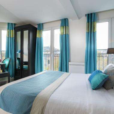 Cluny Square - Double Balcony Room