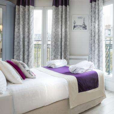 Cluny Square - Double Balcony Room